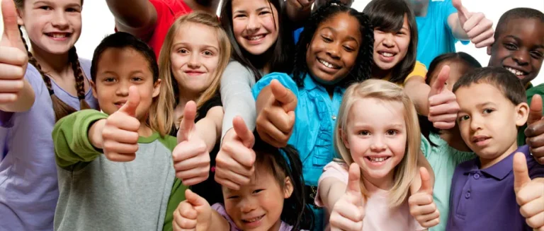Die weissen Kinder: Unschuld und Gesellschaftliche Ungleichheit