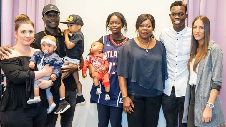 Wie viele Geschwister hat Dennis Schröder? Alter, Größe, Familie und Vermögen