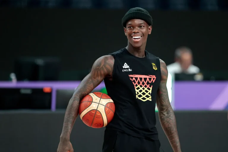 Dennis Schröder: Karriere, Vermögen, Gröesse, Familie in kuerze